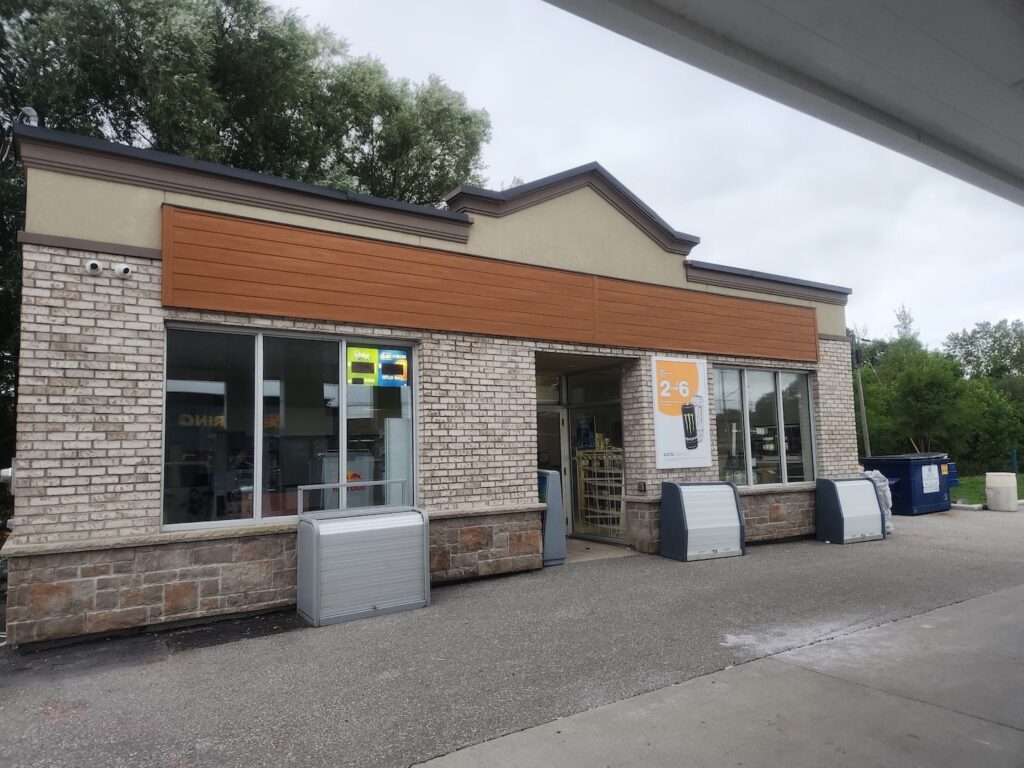 Kitchener ON, Chamclad