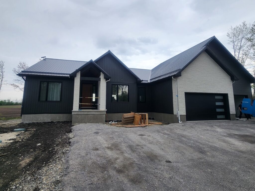 North Gower ON, Ironstone